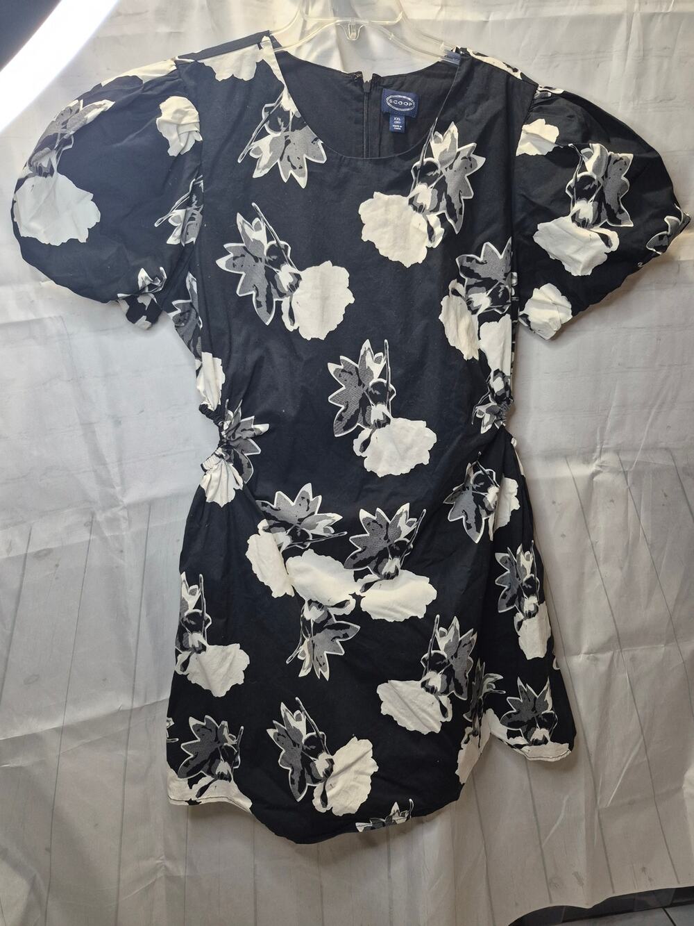 Scoop SIZE XXL (20), mini Black and white dress.